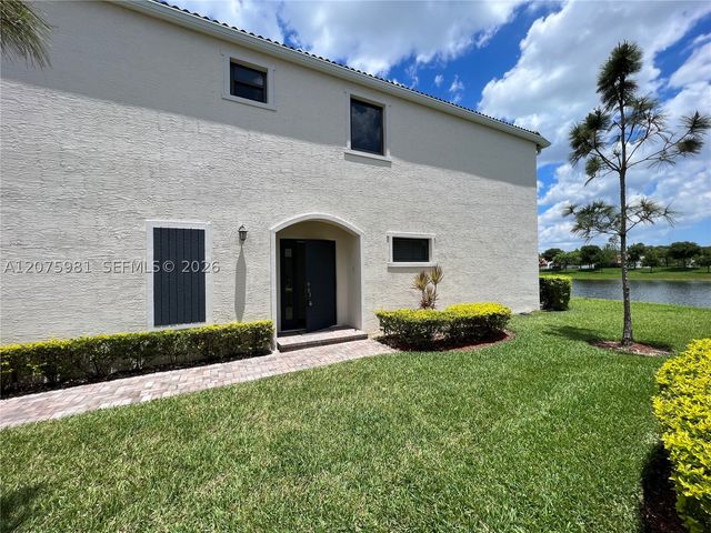 465 NE 194th Ter 465, Miami, FL 33179