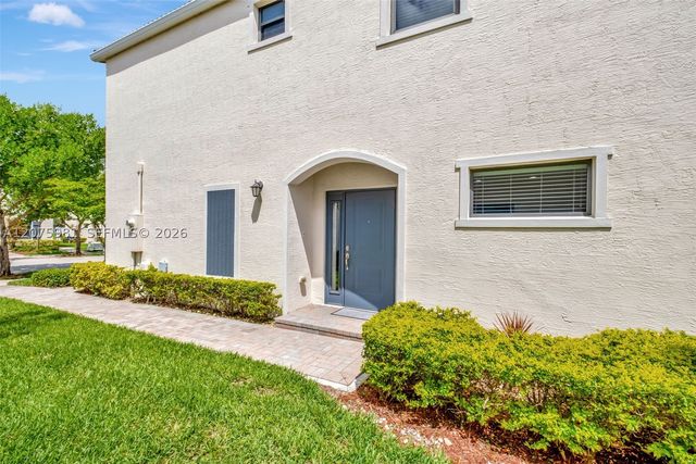 465 NE 194th Ter 465, Miami, FL 33179