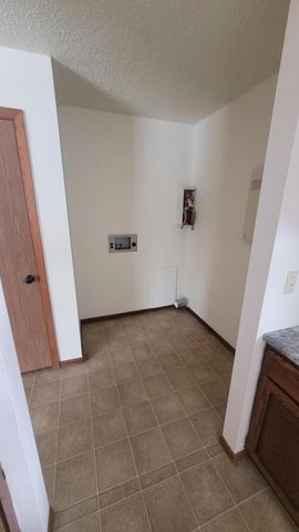 1602 6th Avenue N, Moorhead, MN 56560