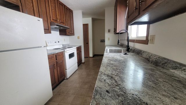 1602 6th Avenue N, Moorhead, MN 56560