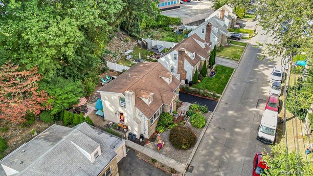 34 Raybrook Road, Yonkers, NY 10704