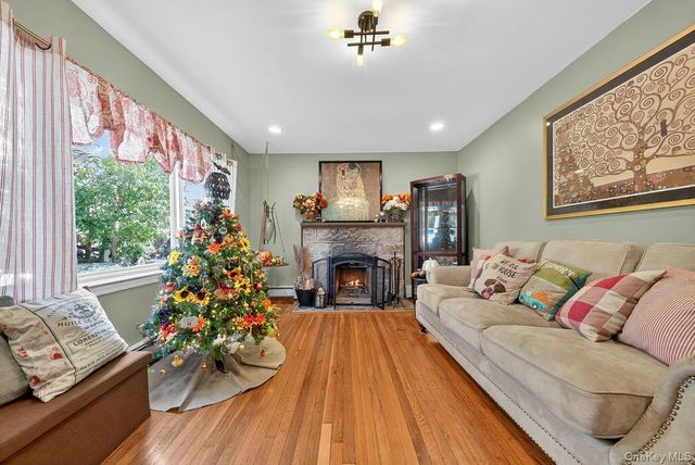 34 Raybrook Road, Yonkers, NY 10704