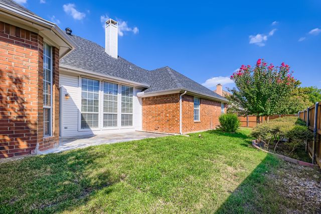 5200 Teddington Park Drive, Plano, TX 75023