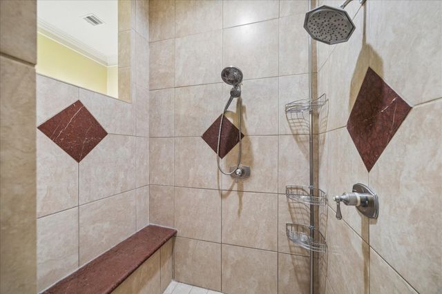 30 Turtle Cove Court, Kingwood, TX 77346