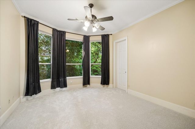 30 Turtle Cove Court, Kingwood, TX 77346