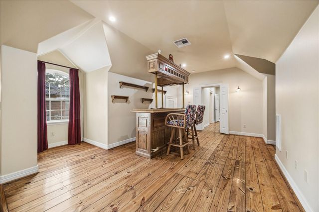 30 Turtle Cove Court, Kingwood, TX 77346