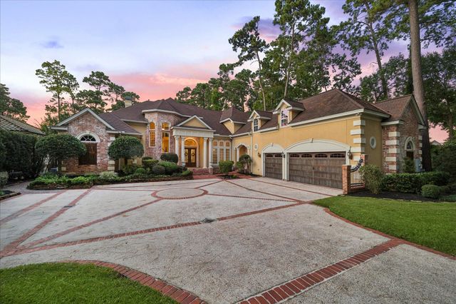 30 Turtle Cove Court, Kingwood, TX 77346