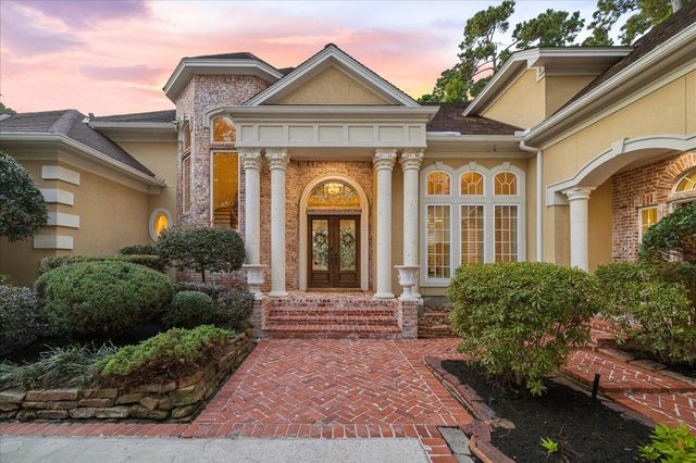 30 Turtle Cove Court, Kingwood, TX 77346