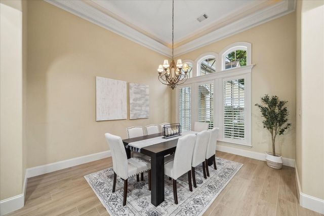 30 Turtle Cove Court, Kingwood, TX 77346