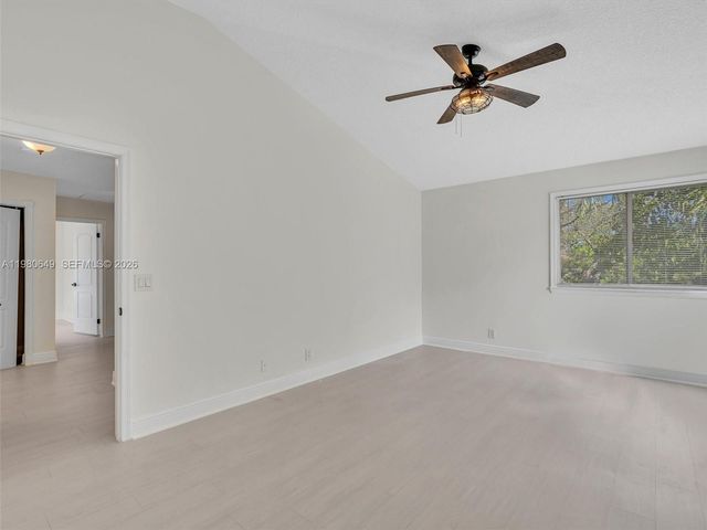 11407 S Lakeview Dr, Coral Springs, FL 33071