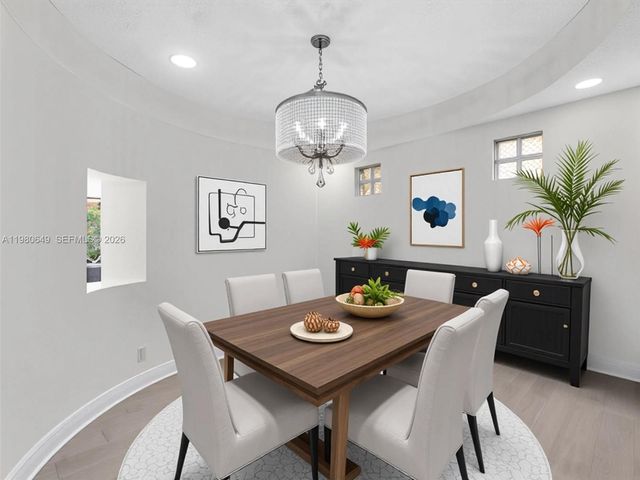 11407 S Lakeview Dr, Coral Springs, FL 33071