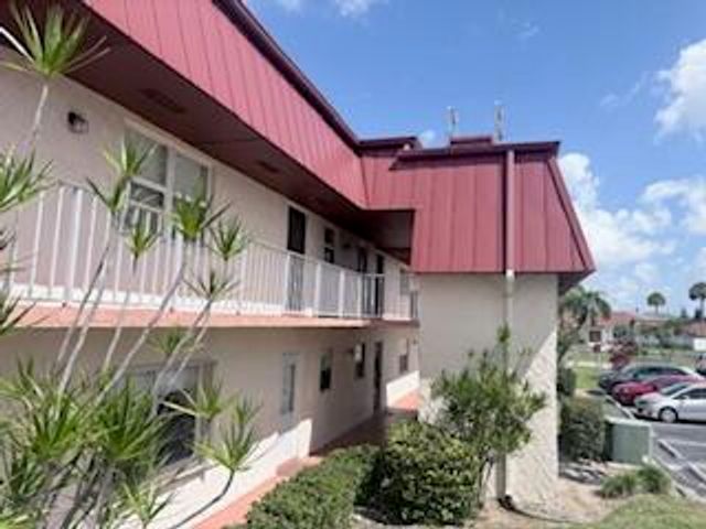 12027 Greenway Circle 204, Royal Palm Beach, FL 33411
