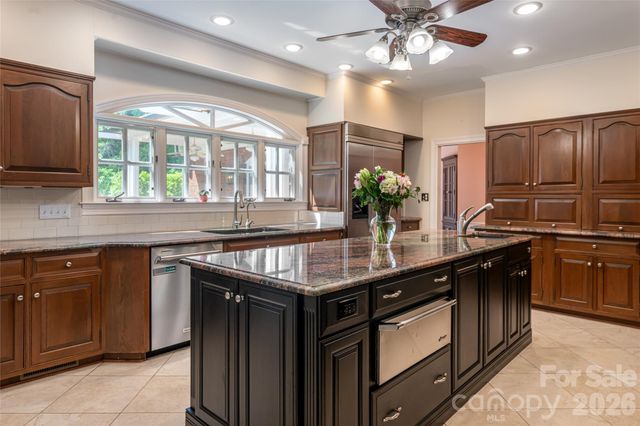 14 Brookside Road, Asheville, NC 28803