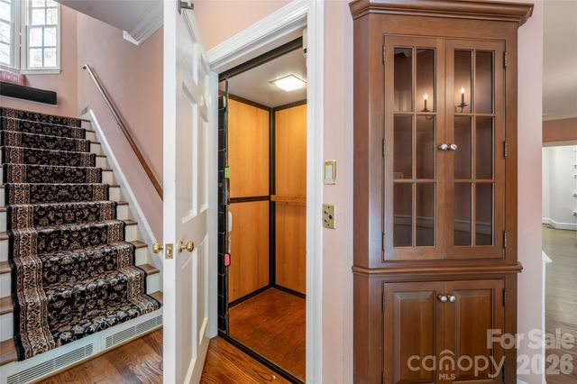 14 Brookside Road, Asheville, NC 28803