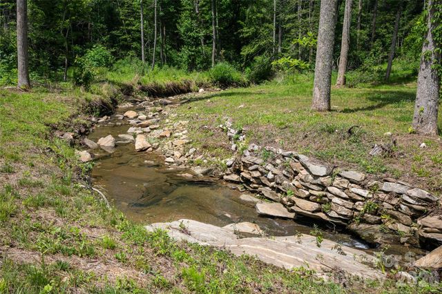 14 Brookside Road, Asheville, NC 28803