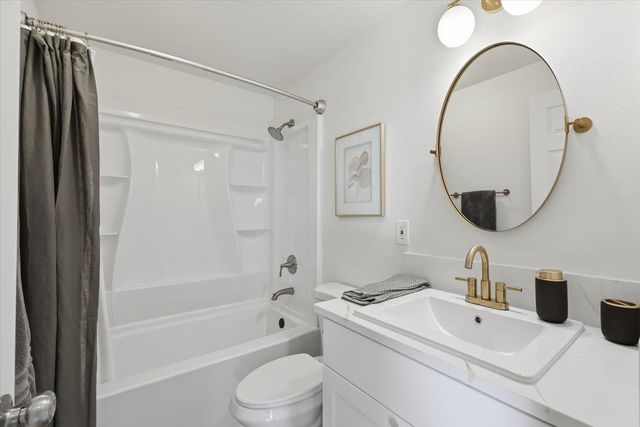 8203 E Indiana Ave, Spokane Valley, WA 99212