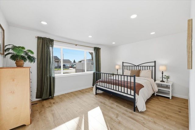 8203 E Indiana Ave, Spokane Valley, WA 99212