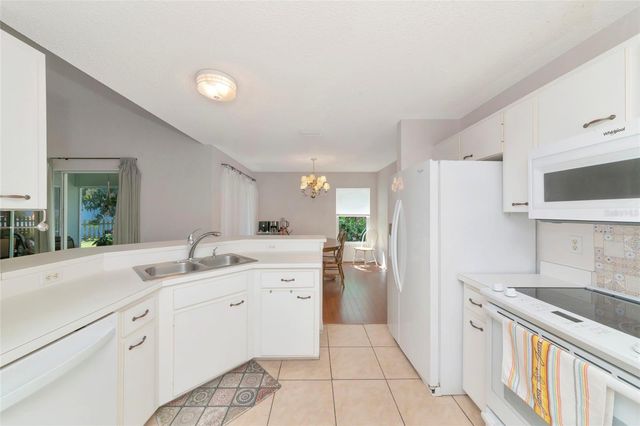 2405 ICECAPADE DRIVE, Sarasota, FL 34240