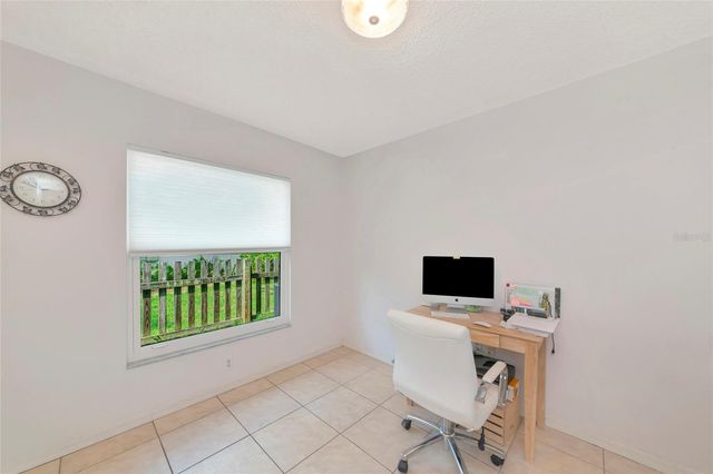2405 ICECAPADE DRIVE, Sarasota, FL 34240