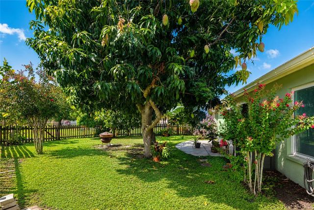 2405 ICECAPADE DRIVE, Sarasota, FL 34240