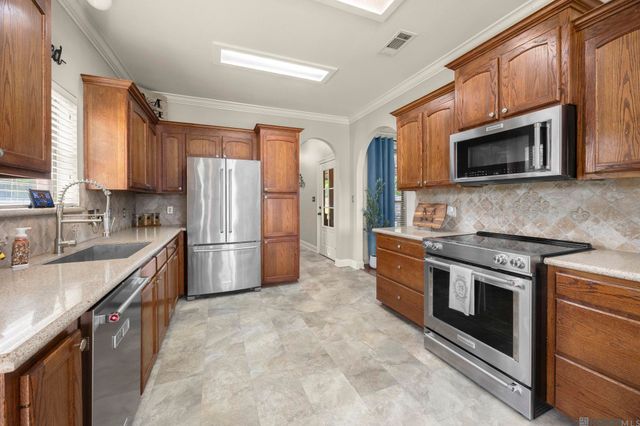 16807 River Birch Ave, Greenwell Springs, LA 70739