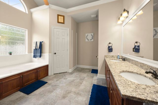 16807 River Birch Ave, Greenwell Springs, LA 70739