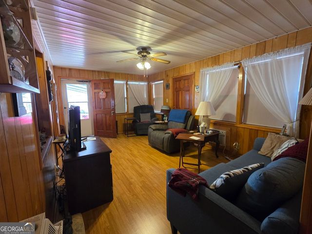 92 Cindy Parkway, Cleveland, GA 30528