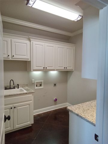 242 Danielle, Benton, LA 71006