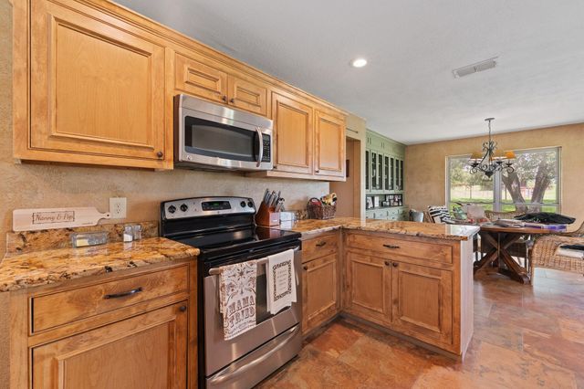 3001 E Fm 4, Cleburne, TX 76031