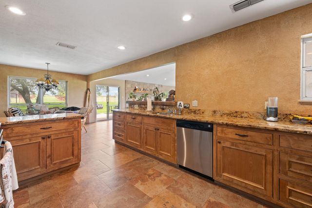 3001 E Fm 4, Cleburne, TX 76031