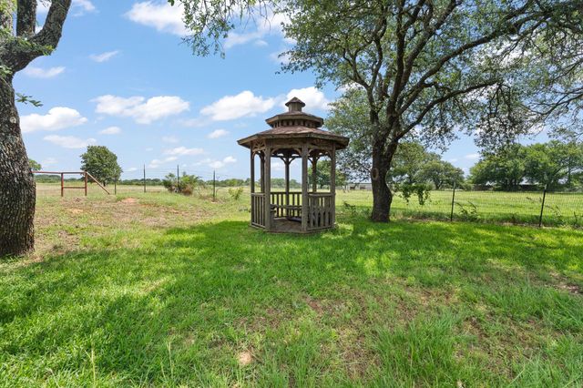 3001 E Fm 4, Cleburne, TX 76031