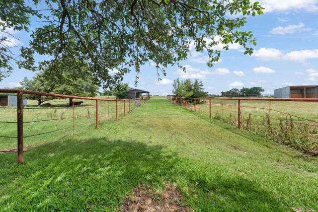 3001 E Fm 4, Cleburne, TX 76031