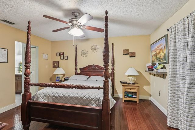 5575 58TH STREET N, Kenneth City, FL 33709