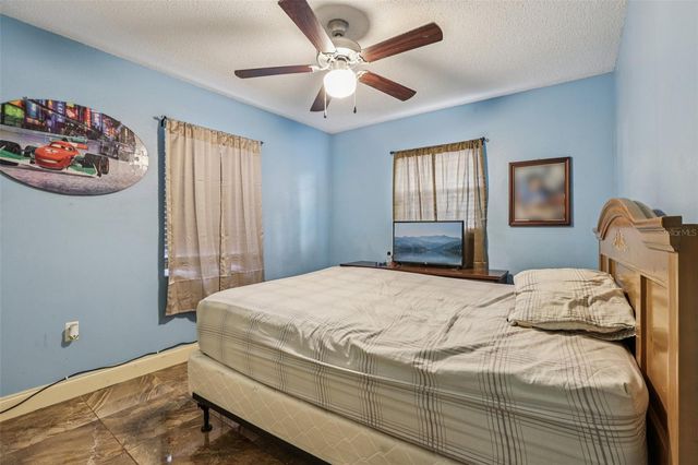 5575 58TH STREET N, Kenneth City, FL 33709