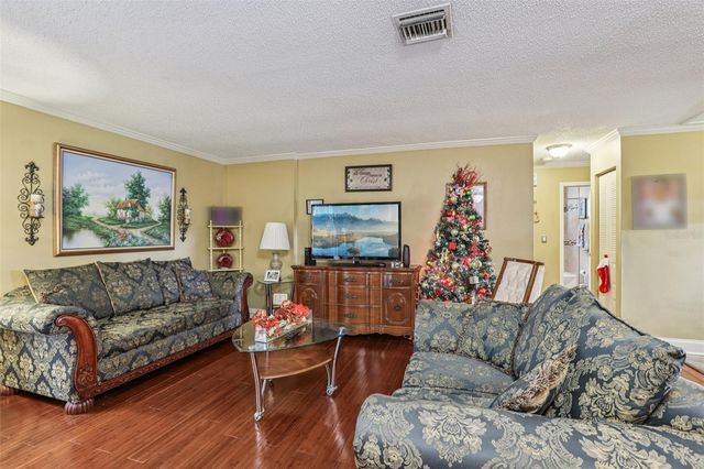 5575 58TH STREET N, Kenneth City, FL 33709