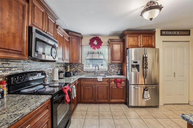 5575 58TH STREET N, Kenneth City, FL 33709