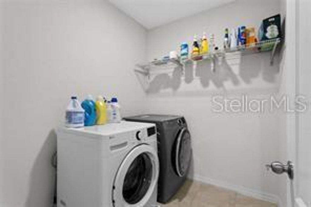 Image 26 of property listing at 1872 RUSTIC FALLS DRIVE, Kissimmee, FL 34744