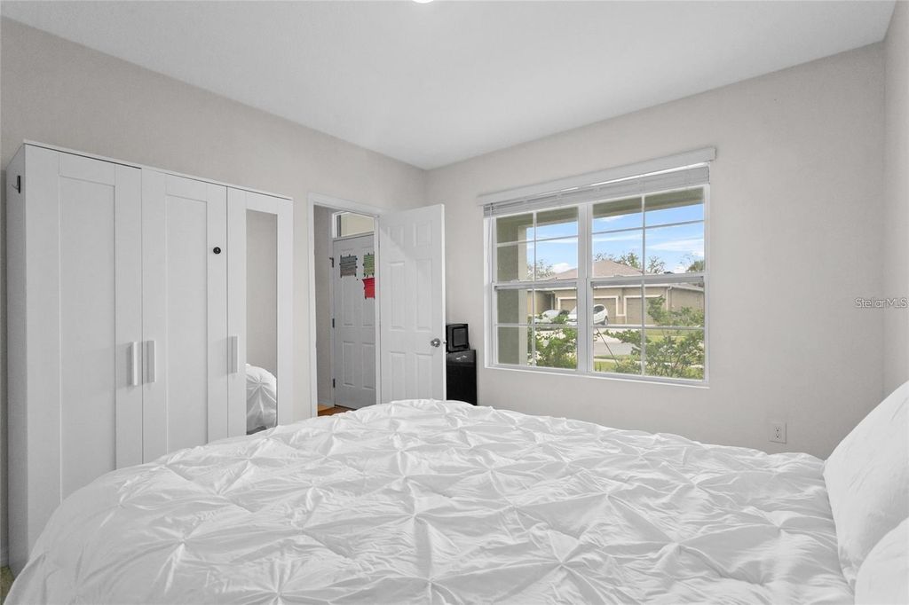 Image 10 of property listing at 1872 RUSTIC FALLS DRIVE, Kissimmee, FL 34744