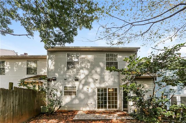 5621 Stonington Trace Parkway, Stone Mountain, GA 30087