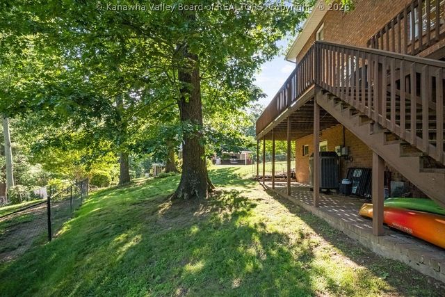 1851 Devondale Circle, Charleston, WV 25314