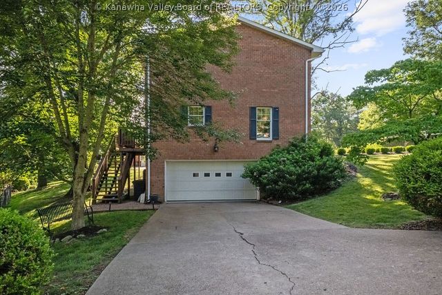 1851 Devondale Circle, Charleston, WV 25314