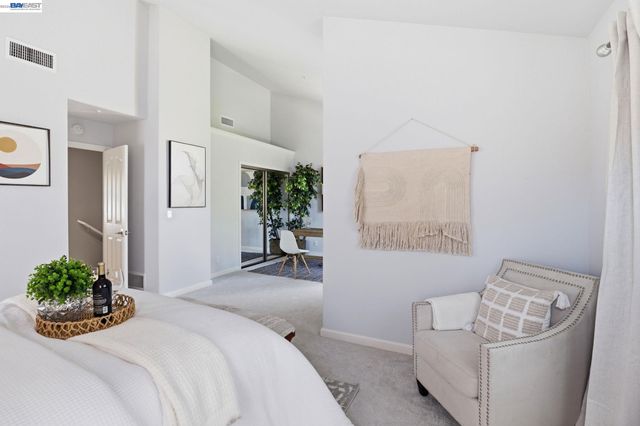 1569 Oxford St, Redwood City, CA 94061