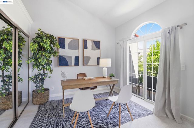 1569 Oxford St, Redwood City, CA 94061