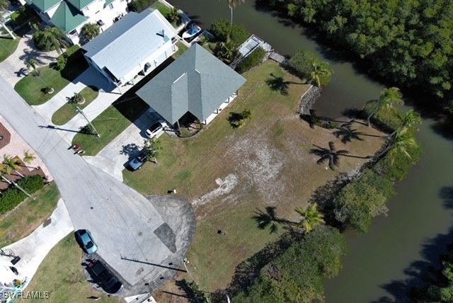 1276 Grand Canal DR, Naples, FL 34110