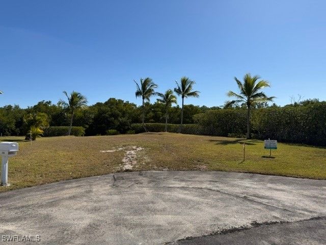 1276 Grand Canal DR, Naples, FL 34110