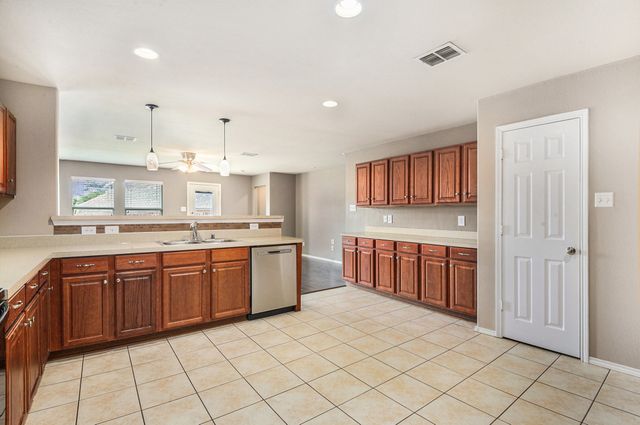 2308 Horseback Trail, Fort Worth, TX 76177