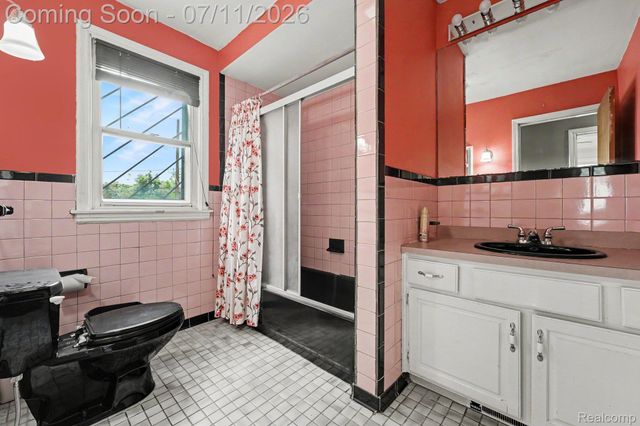 150 Ontario Road, Pontiac, MI 48341