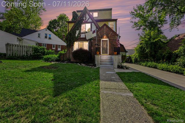 150 Ontario Road, Pontiac, MI 48341