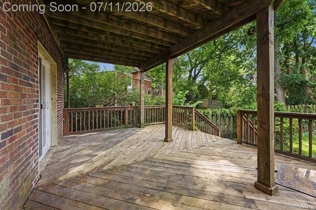 150 Ontario Road, Pontiac, MI 48341
