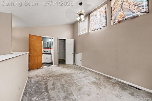 150 Ontario Road, Pontiac, MI 48341